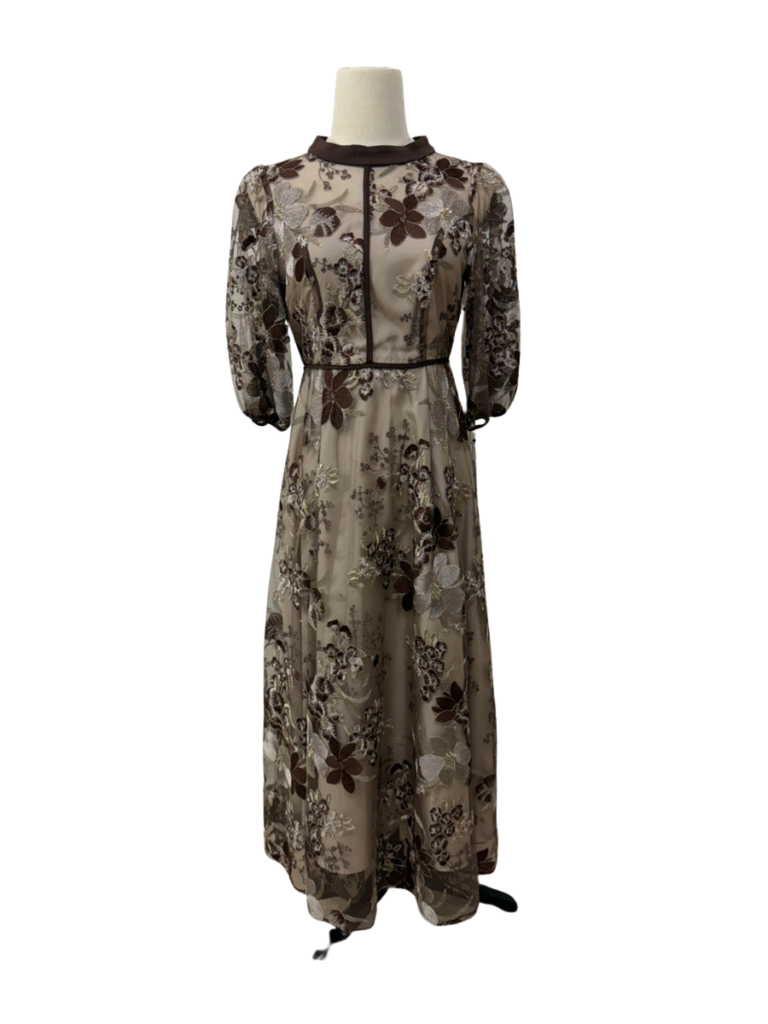 フラワーエンブロイダリードレス